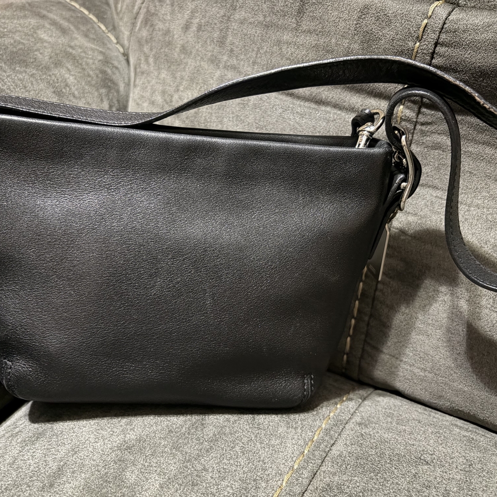 Compact Vintage Coach Black Leather Shoulder Bag with Silver Hardware